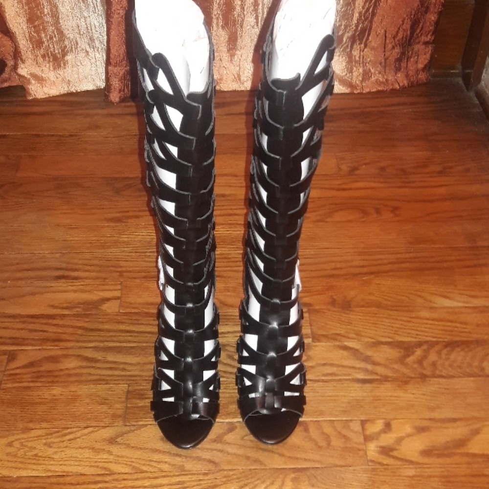 NIB Heart Soul Anglica Wedge Gladiator Sandals